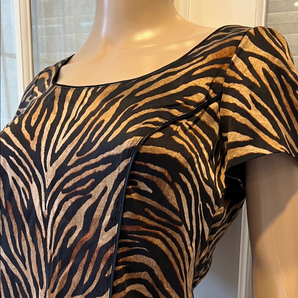 White House Black Market Animal Print Blouse - Picture 2 of 9